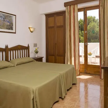Hotel Ses Puntetes 3*