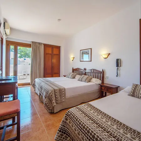 Hotel Ses Puntetes 3*